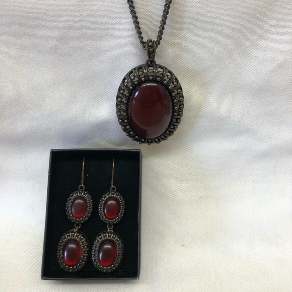 Avon Jewelry - Avon pendant and earring set, faux dark stone